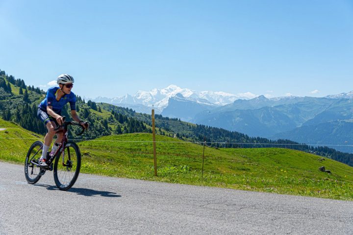 Vélo au col de Joux Plane